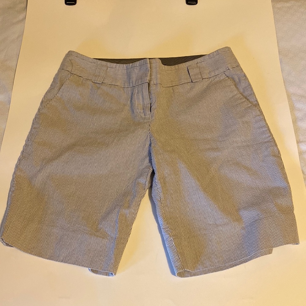 The Limited Stripped Blue Shorts 15.5”Wx17”L. Rise - 10” - lightweight EUC
